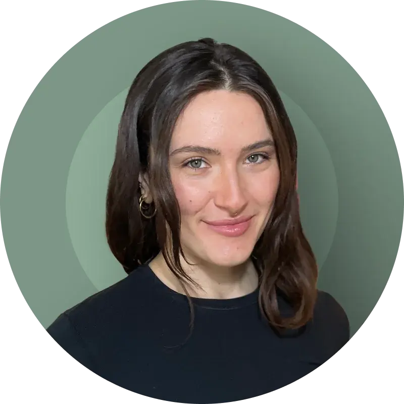 Headshot of Hannah Machado